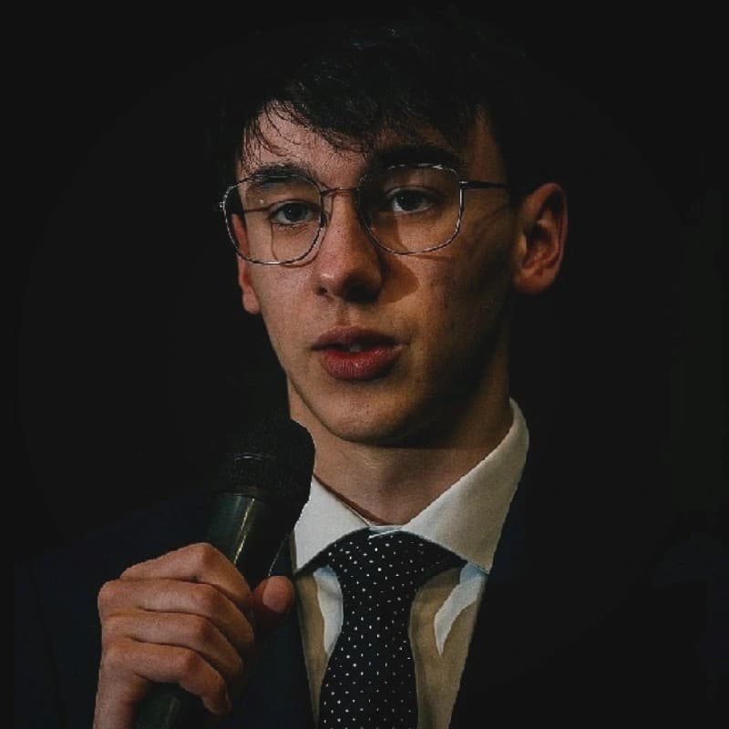 Oliver Castleton